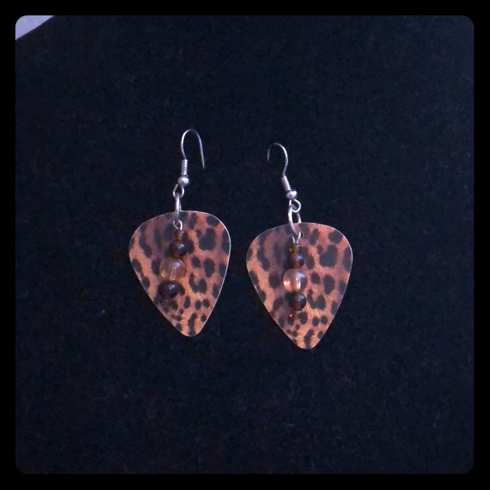 Handmade guitar pick/animal print earrings